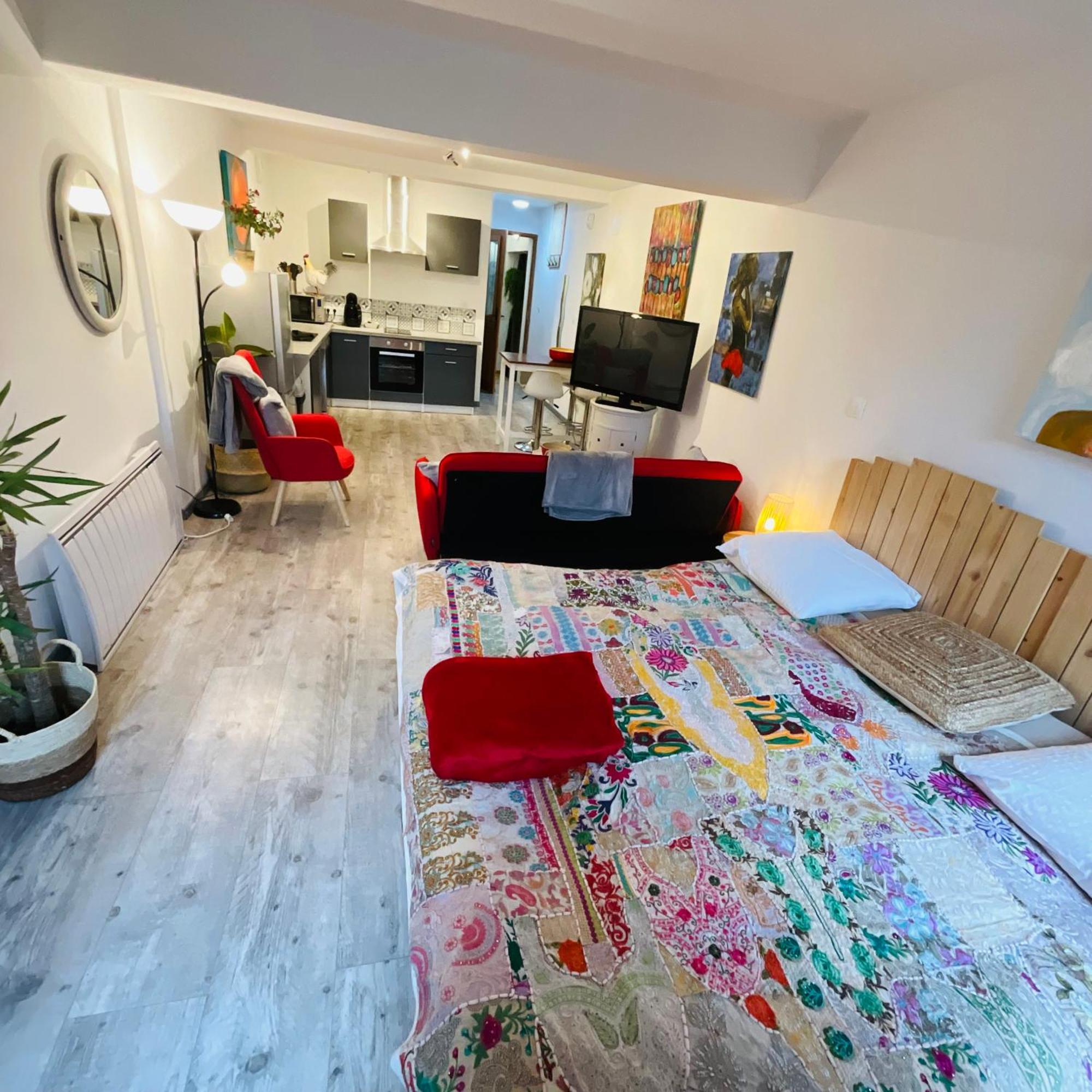 Hote Labyrinthe Lit 180 Cm Salle De Bain, Petit Dej Compris Mirepoix  Eksteriør billede