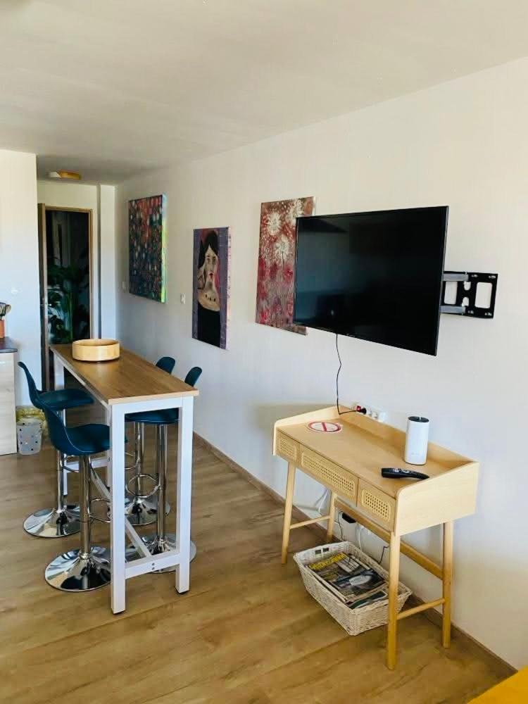 Hote Labyrinthe Lit 180 Cm Salle De Bain, Petit Dej Compris Mirepoix  Eksteriør billede